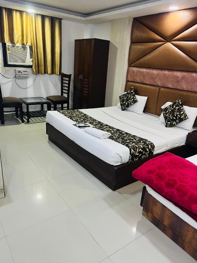 Hotel Asian Plaza Delhi Airport Нью-Дели Экстерьер фото